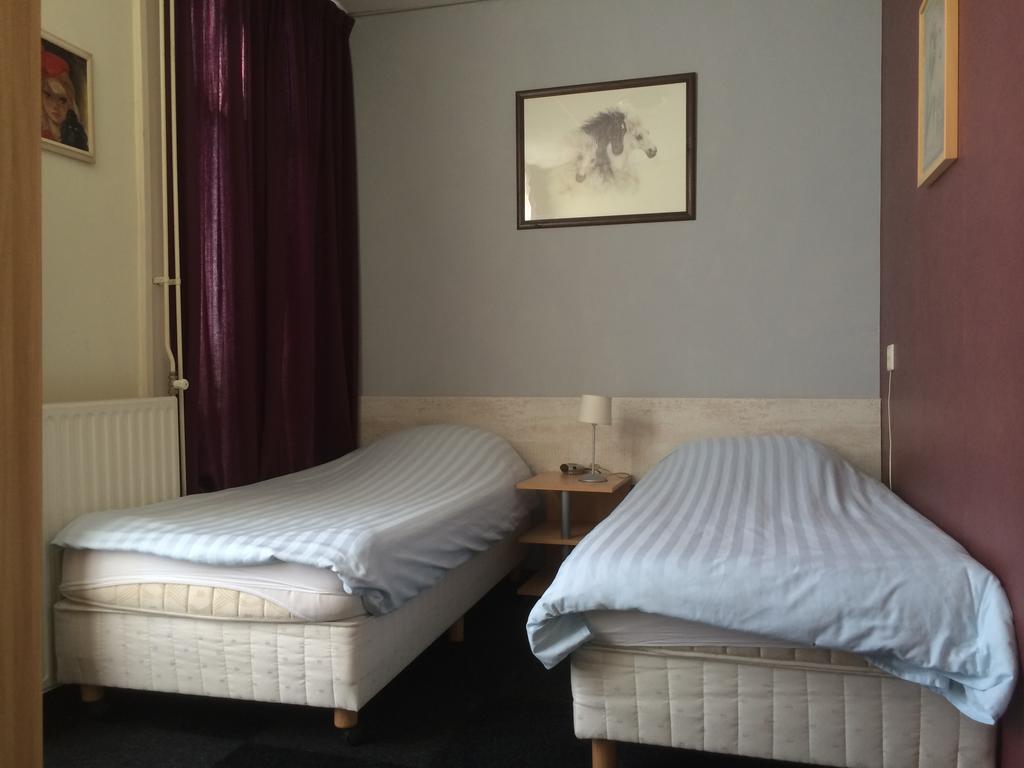 Hotel De Blauwe Vogel Bergen op Zoom Zimmer foto